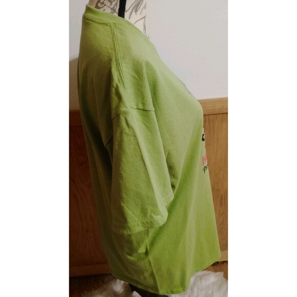 Women's Green Graphic T-Shirt Sz L "Blessed by God Spoiled by My Husband..." New - Picture 4 of 6